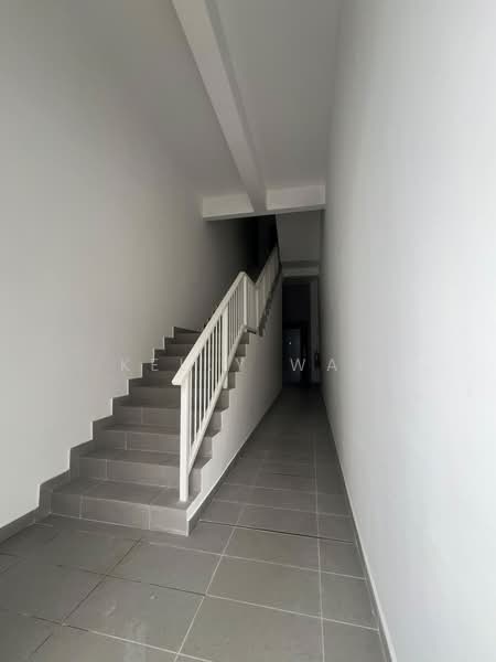 Retail Space for Sale in Permas Jaya (Johor) - Kelly Wai - Corridor - PropertyGuru.com.my