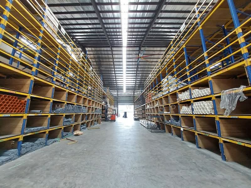 Detached Factory for Sale in Kampung Sungai Lalang (Semenyih) - Matthew Teoh - Interior - PropertyGuru.com.my