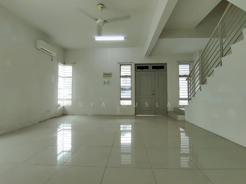 Cluster House for Sale in Bandar Saujana Putra (Tanjong Duabelas) - Tasya Ruslan - PropertyGuru.com.my