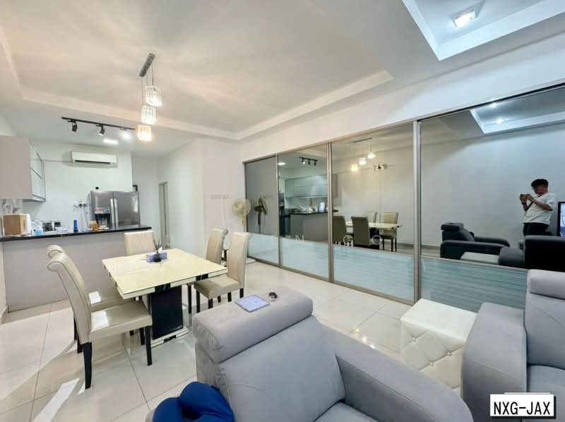 Rumah Teres 2-Tingkat untuk Dijual di Bukit Raja (Selangor) - Darren Go - Living Room - PropertyGuru.com.my