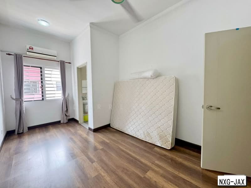 Rumah Teres 2-Tingkat untuk Dijual di Bukit Raja (Selangor) - Darren Go - Bedroom - PropertyGuru.com.my