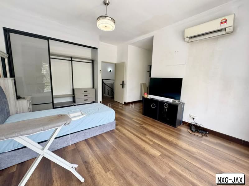 Rumah Teres 2-Tingkat untuk Dijual di Bukit Raja (Selangor) - Darren Go - Bedroom - PropertyGuru.com.my