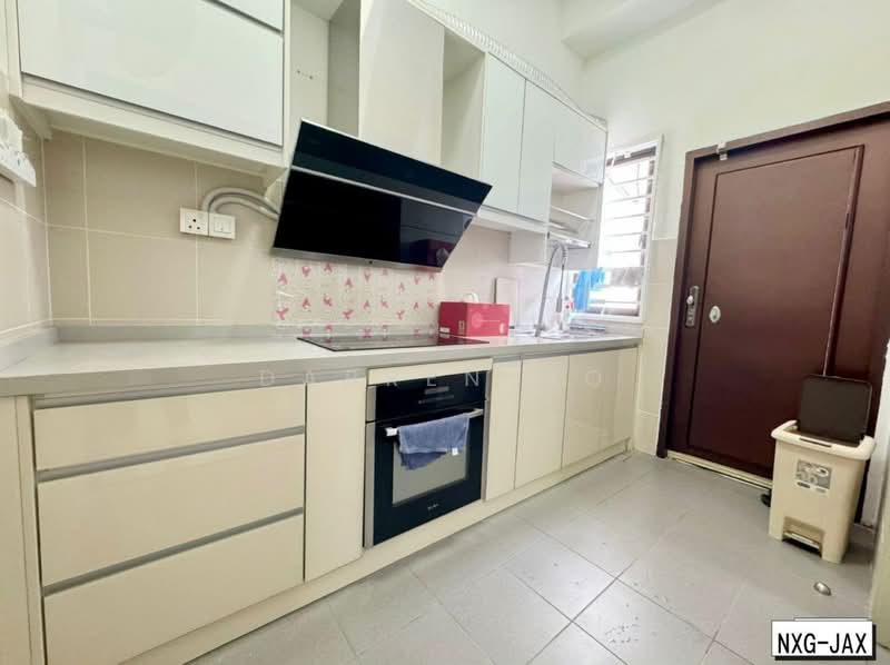 Rumah Teres 2-Tingkat untuk Dijual di Bukit Raja (Selangor) - Darren Go - Kitchen - PropertyGuru.com.my