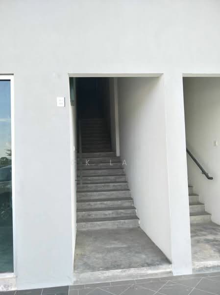 Shop for Rent in Bandar Rinching (Semenyih) - CK Law - Exterior - PropertyGuru.com.my