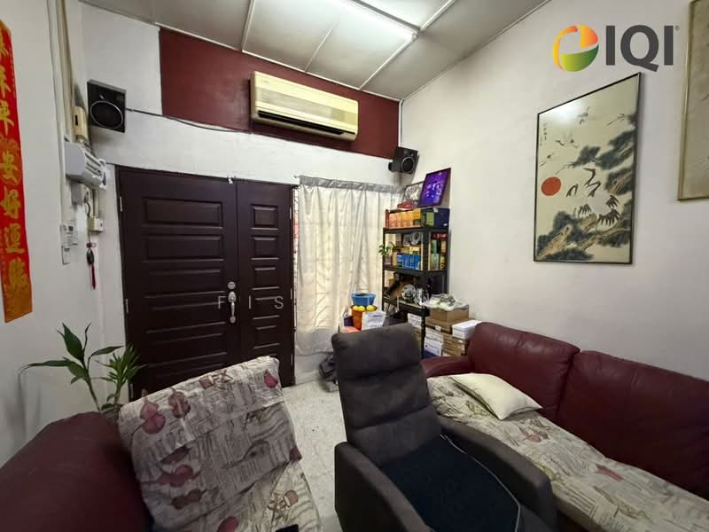 1-storey Terraced House for Sale in Bayan Lepas (Penang) - Fish Ling - Living Room - PropertyGuru.com.my