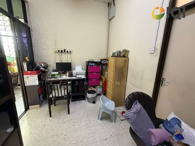 1-storey Terraced House for Sale in Bayan Lepas (Penang) - Fish Ling - Study - PropertyGuru.com.my