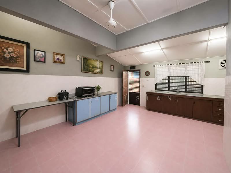Rumah Teres 1 Tingkat untuk Dijual di Taman Jasa Utama (Selayang) - Tasya Ruslan - PropertyGuru.com.my