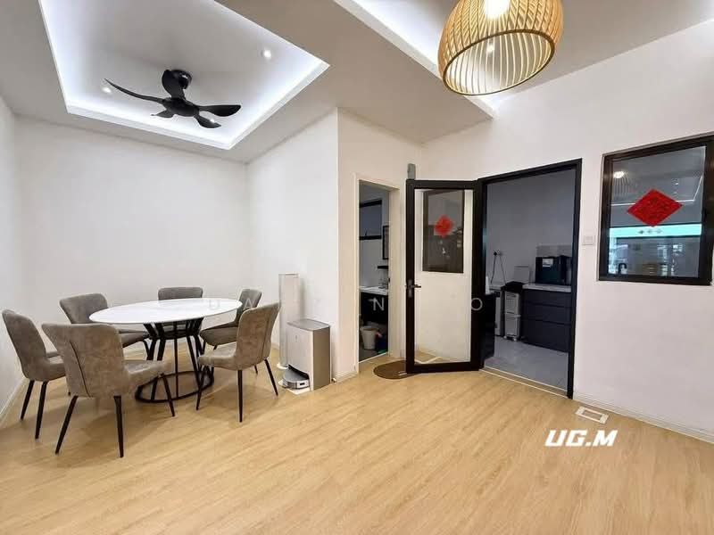 2-storey Terraced House for Sale in Setia Alam (Selangor) - Darren Go - Dining Room - PropertyGuru.com.my