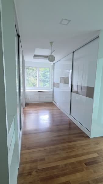 Semi-Detached House for Sale in Bandar Damansara Perdana (Damansara Perdana) - Angel Lim - Walk-In Closet 1 - PropertyGuru.com.my