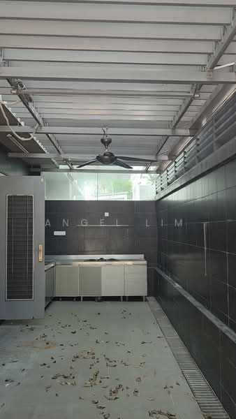 Semi-Detached House for Sale in Bandar Damansara Perdana (Damansara Perdana) - Angel Lim - Wet Kitchen Backyard - PropertyGuru.com.my