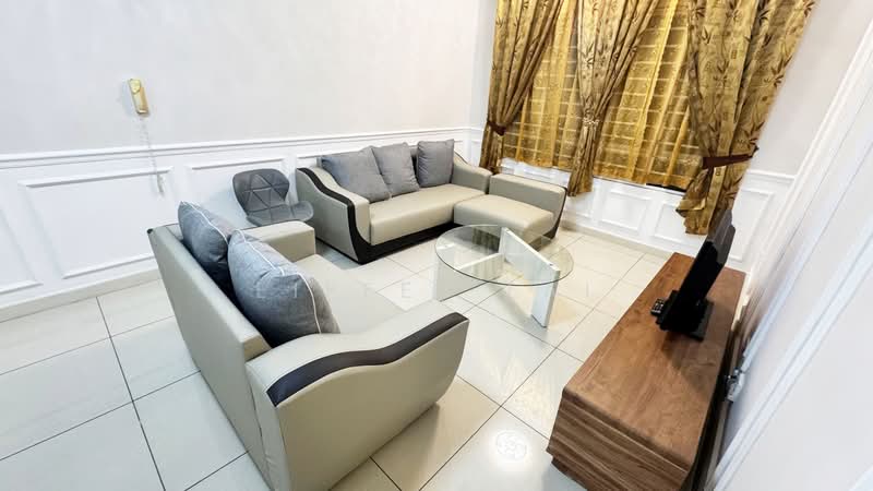 Servis Apartment untuk Disewa di Savanna Executive Suite @ Southville City - Eiffel Lai - Living Room - PropertyGuru.com.my