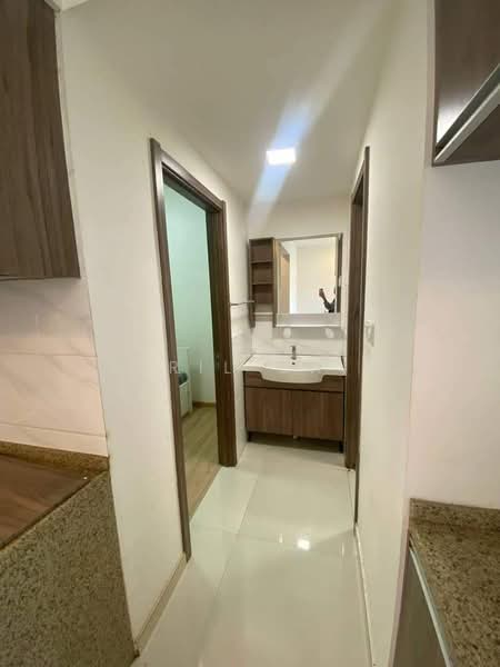 Condominium for Rent at Ataraxia Park @ Forest City - April Chin - Corridor - PropertyGuru.com.my
