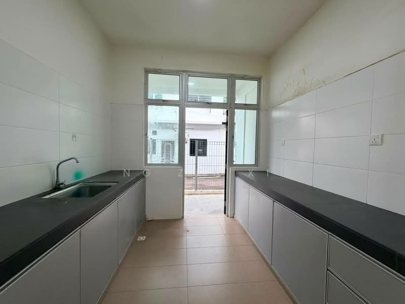 Rumah Teres 2 Tingkat untuk Dijual di Taman Mutiara Rini (Skudai) - NG ZEN XI - Kitchen - PropertyGuru.com.my