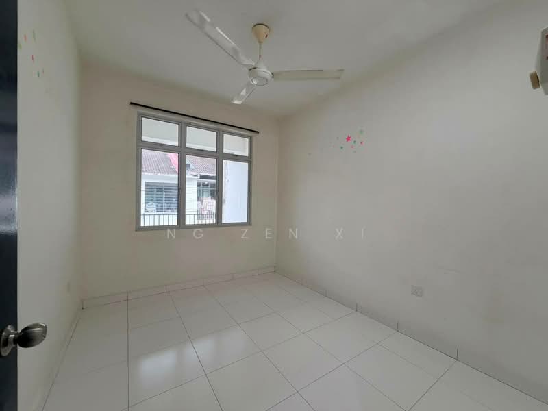 Rumah Teres 2 Tingkat untuk Dijual di Taman Mutiara Rini (Skudai) - NG ZEN XI - Bedroom - PropertyGuru.com.my