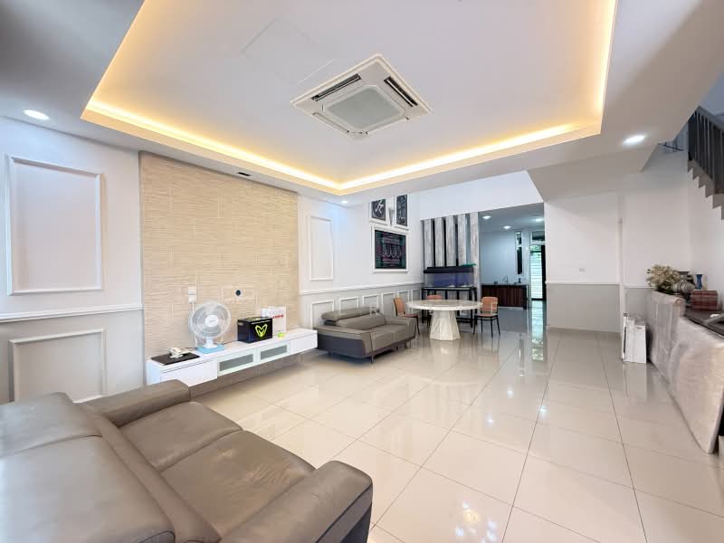 Rumah Teres 2 Tingkat untuk Dijual di Setia Eco Cascadia (Tebrau) - Kasper Lee - Living Room - PropertyGuru.com.my