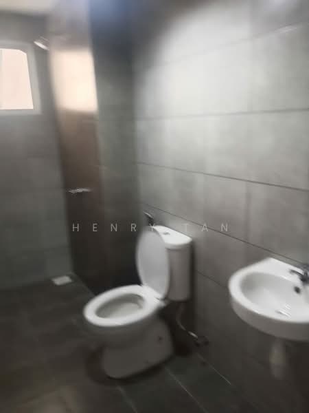 Servis Apartment untuk Disewa di Residensi Bukit Tiara - Henry Tan - Bathroom - PropertyGuru.com.my
