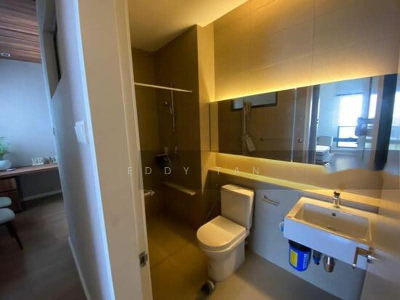 Kondominium untuk Dijual di The WaterEdge (Pinggiran Air) - Eddy Tan - Bathroom - PropertyGuru.com.my