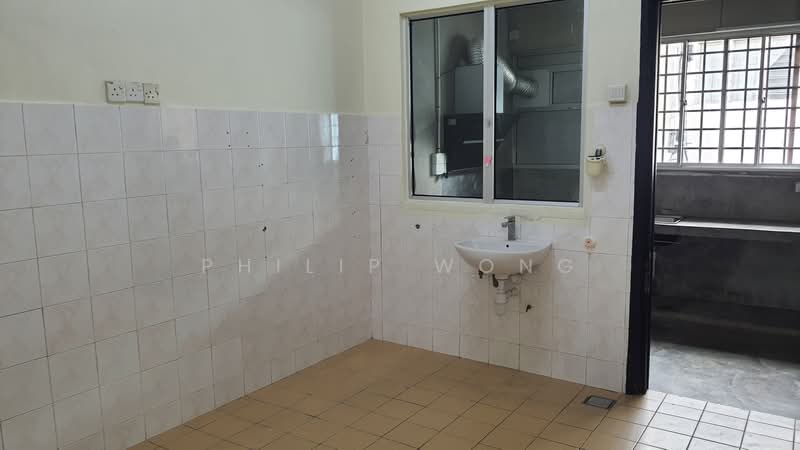 Rumah Teres 2 Tingkat untuk Dijual di Taman Equine (Seri Kembangan) - Philip Wong - Kitchen - PropertyGuru.com.my