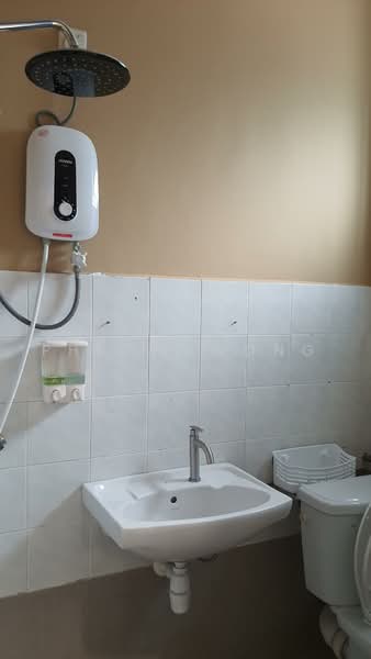 Rumah Teres 2 Tingkat untuk Dijual di Taman Equine (Seri Kembangan) - Philip Wong - Bathroom - PropertyGuru.com.my