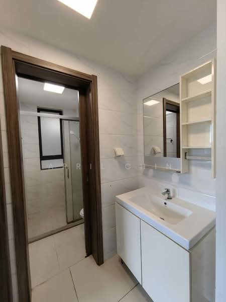 Kondominium untuk Disewa di Cerulean Bay @ Forest City - April Chin - Bathroom - PropertyGuru.com.my