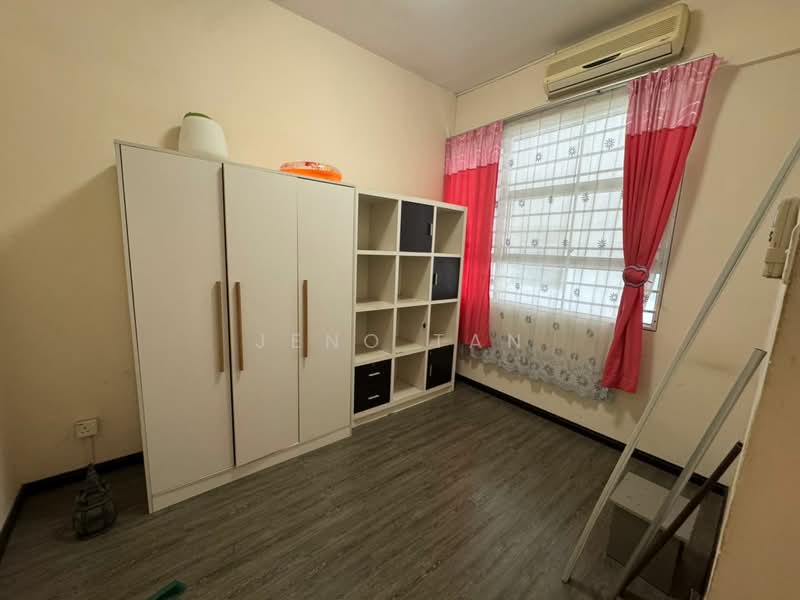 Condominium for Rent at Skyvilla Residences - Jeno Tan - Bedroom - PropertyGuru.com.my