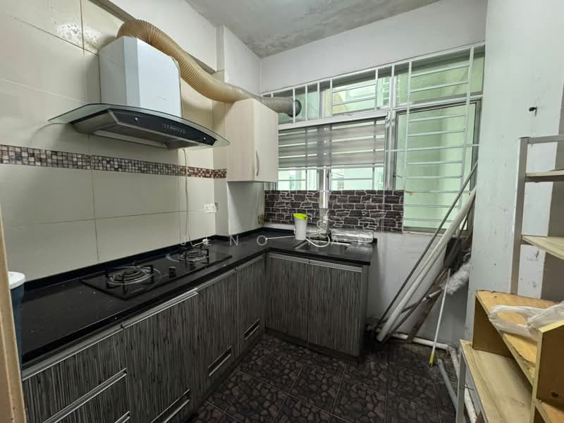 Condominium for Rent at Skyvilla Residences - Jeno Tan - Kitchen - PropertyGuru.com.my
