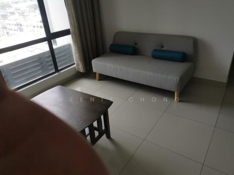 Kediaman Servis untuk Dijual di Amaya Maluri - Kweenie Chong - Living Room - PropertyGuru.com.my
