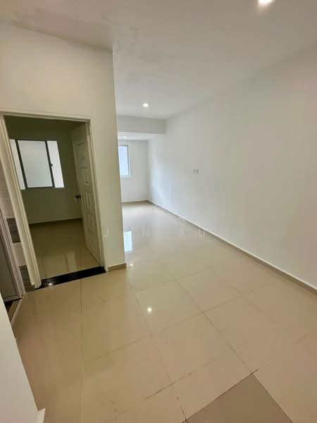 Rumah Teres 1 Tingkat untuk Dijual di Taman Megah Ria (Masai) - JAN AU - Interior - PropertyGuru.com.my