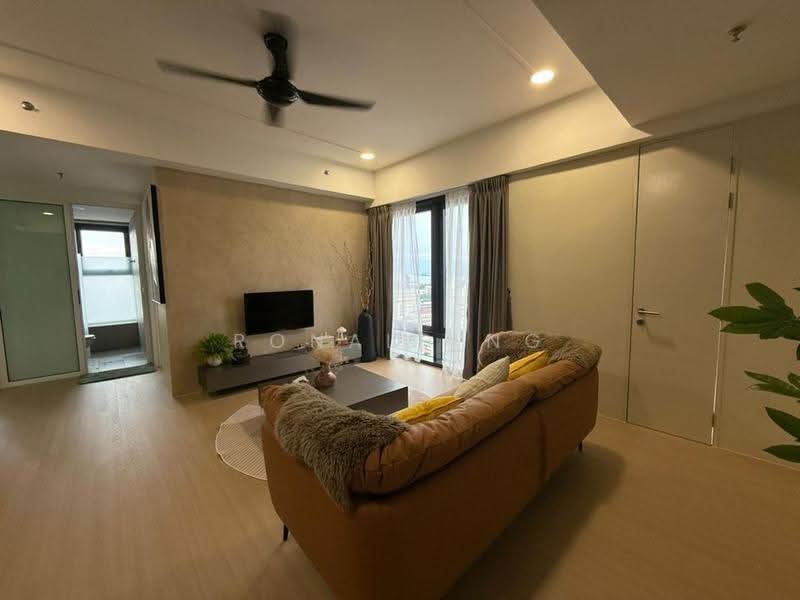 Kediaman Servis untuk Dijual di Tropicana 218 Macalister - Ronald Ng - Living Room - PropertyGuru.com.my