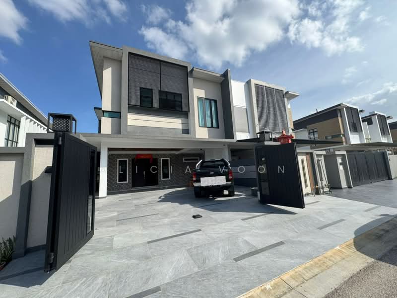 Rumah Berkembar untuk Dijual di Taman Gaya (Ulu Tiram) - Alicia Voon - Exterior - PropertyGuru.com.my