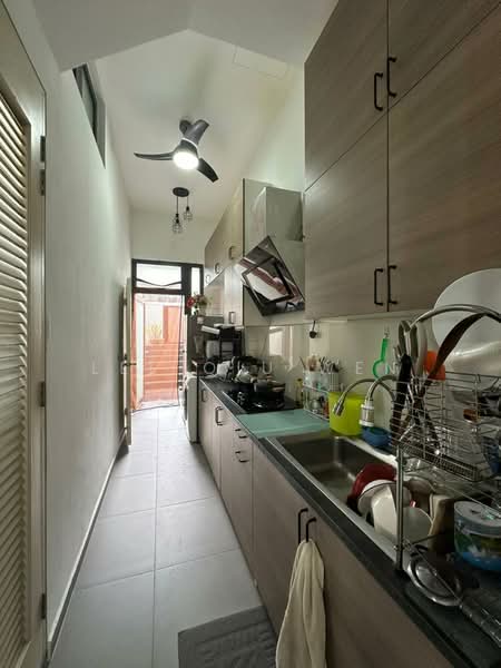 Rumah Berkembar untuk Dijual di Iskandar Puteri (Nusajaya) (Johor) - Lee Qiu Wen - Kitchen - PropertyGuru.com.my