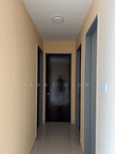 Servis Apartment untuk Dijual di KL Traders Square - Yanny Siow - Corridor - PropertyGuru.com.my