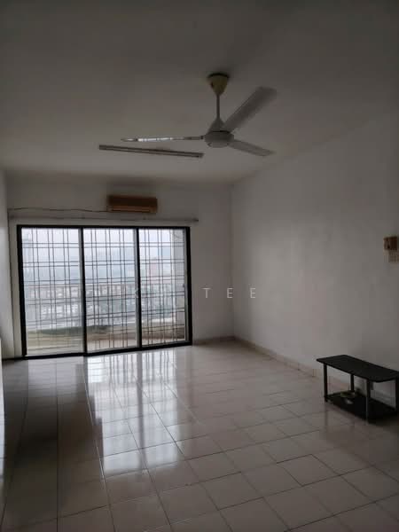 Kondominium untuk Disewa di Sri Putramas - KM Tee - Living Room - PropertyGuru.com.my