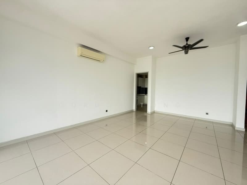 Servis Apartment untuk Dijual di The Park 2 - Gordon Tong - Living Room - PropertyGuru.com.my