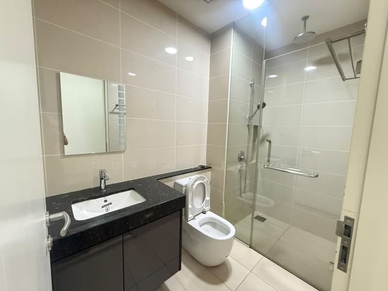 Servis Apartment untuk Dijual di The Park 2 - Gordon Tong - Bathroom - PropertyGuru.com.my