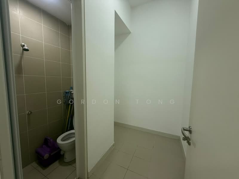 Servis Apartment untuk Dijual di The Park 2 - Gordon Tong - Bathroom - PropertyGuru.com.my