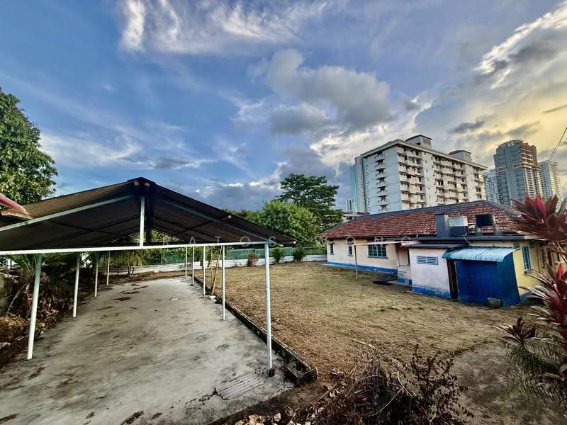 Bungalow House for Sale in Kampung Stulang (Johor Bahru) - Kratos Wong - PropertyGuru.com.my