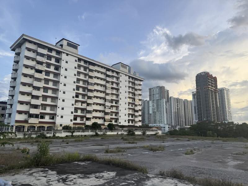 Bungalow House for Sale in Kampung Stulang (Johor Bahru) - Kratos Wong - PropertyGuru.com.my
