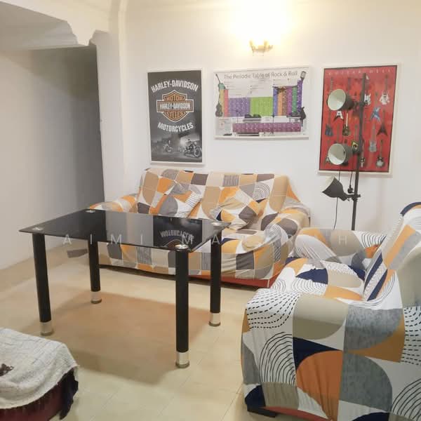 Bungalow House for Sale in Sungai Buloh (Selangor) - Aimi Mahirah - Living Room - PropertyGuru.com.my