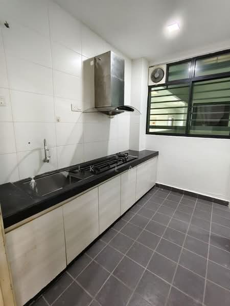 Condominium for Rent at Zefer Hill Residence - JK Lau - Kitchen - PropertyGuru.com.my