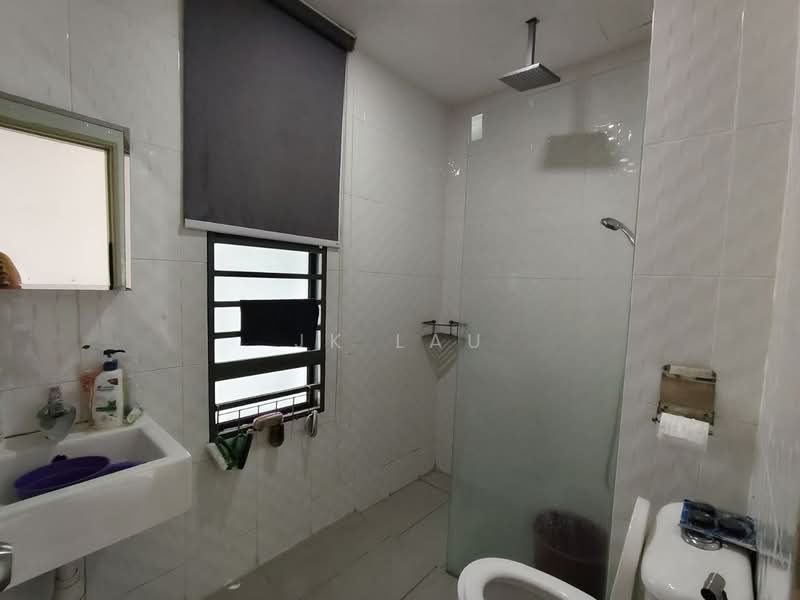 Condominium for Rent at Zefer Hill Residence - JK Lau - Bathroom - PropertyGuru.com.my