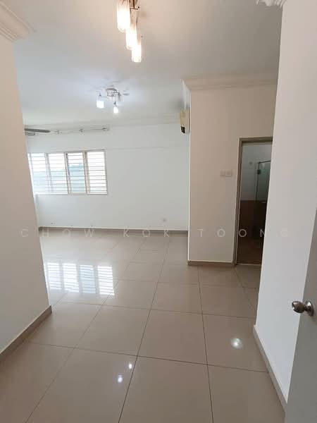 Condominium for Sale at Aman Heights Condominium - Chow Kok Toong - Living Room - PropertyGuru.com.my