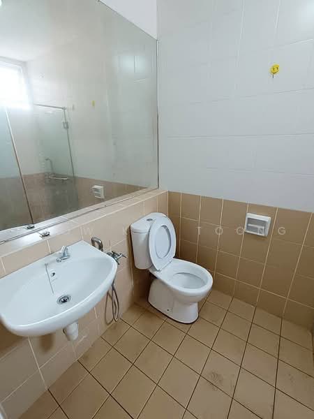 Condominium for Sale at Aman Heights Condominium - Chow Kok Toong - Bathroom - PropertyGuru.com.my