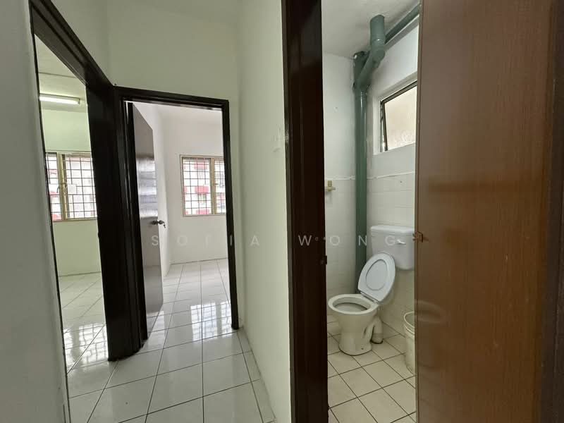 Apartment for Sale at Permai @ USJ 1 (Coral Court) - Sofia Wong - Corridor - PropertyGuru.com.my