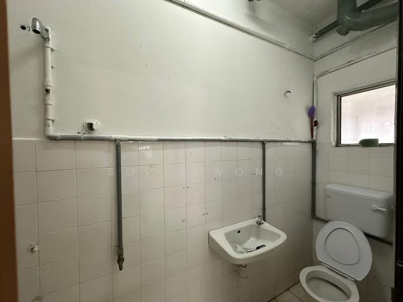 Apartment for Sale at Permai @ USJ 1 (Coral Court) - Sofia Wong - Bathroom - PropertyGuru.com.my