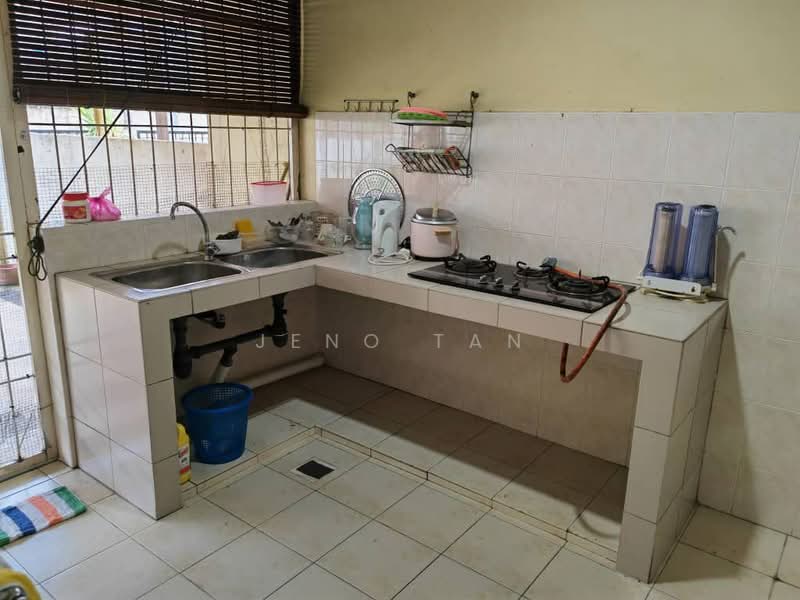 2-storey Terraced House for Rent in Kuching (Sarawak) - Jeno Tan - Kitchen - PropertyGuru.com.my