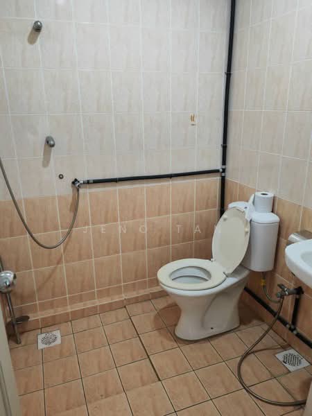 2-storey Terraced House for Rent in Kuching (Sarawak) - Jeno Tan - Bathroom - PropertyGuru.com.my