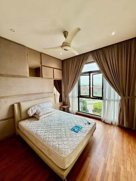 Servis Apartment untuk Disewa di Crescent Bay Suites (Teluk Bayu) - Nikko Soh - Bedroom - PropertyGuru.com.my