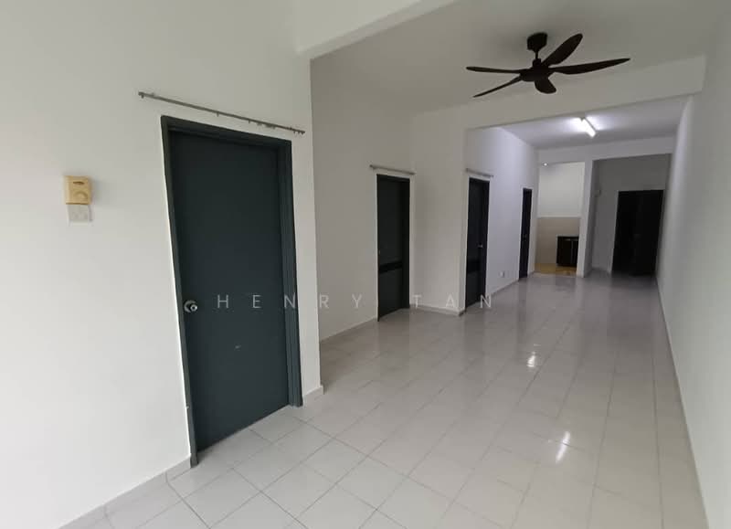 Pangsapuri untuk Disewa di Green Villa - Henry Tan - Corridor - PropertyGuru.com.my