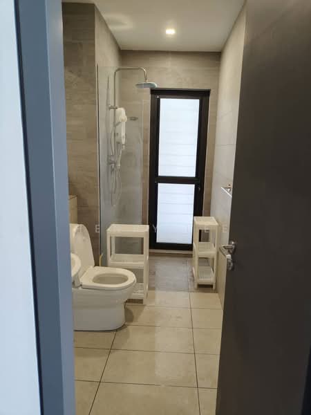 Servis Apartment untuk Dijual di Atwater : Service Residences - Henry Lee - Bathroom - PropertyGuru.com.my